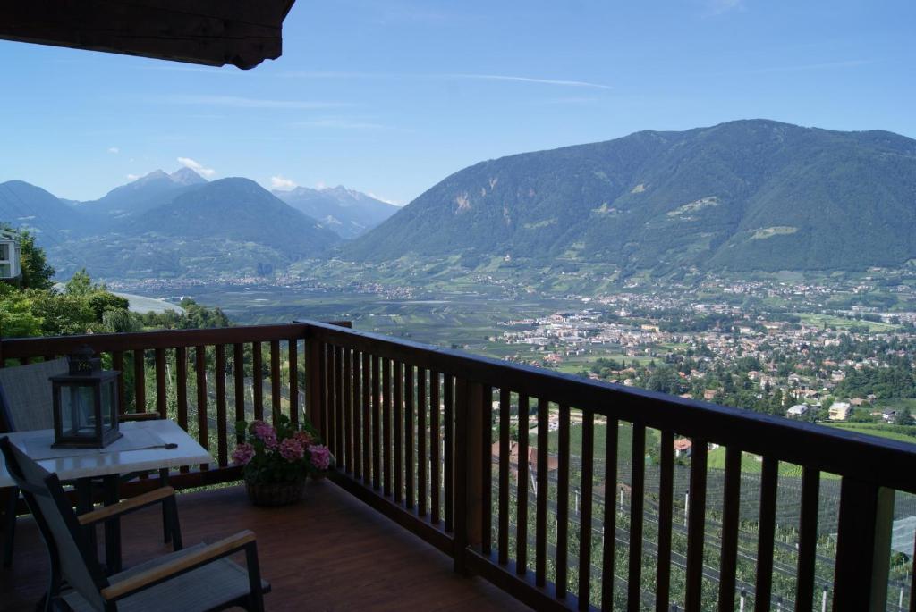 Appartamento Schwarzplatterhof Merano Camera foto