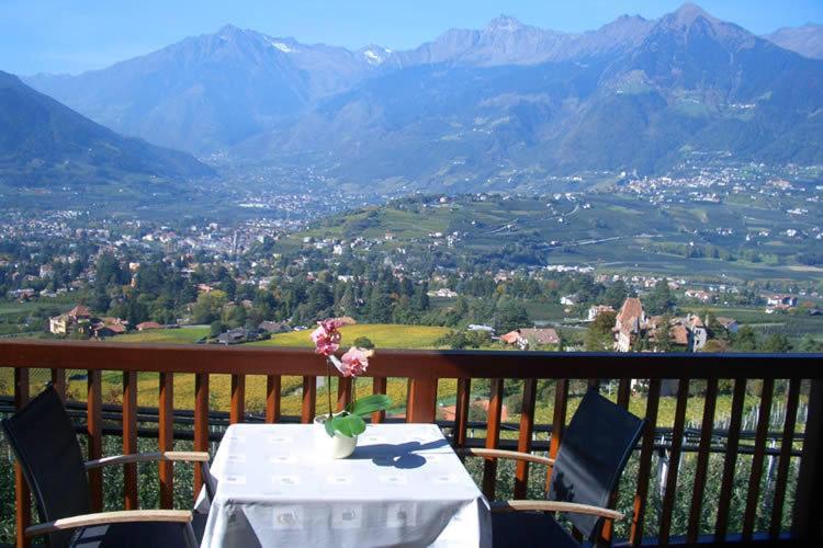 Appartamento Schwarzplatterhof Merano Esterno foto